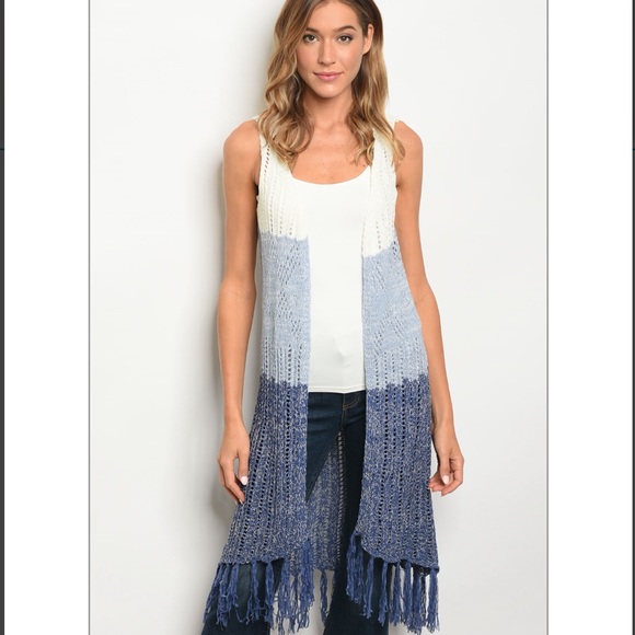 Trindy Clozet Boutique Sweaters - Color Block Ivory and Blue Cardigan